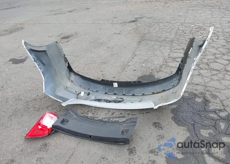 2015 Chevrolet Malibu 1Lt z USA, uszkodzony, nr VIN 1G11C5SL5FF313009